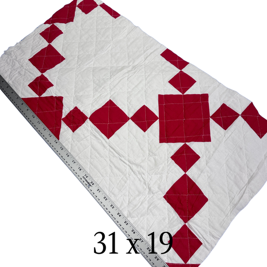 Red & White Quilt Fat Quarter